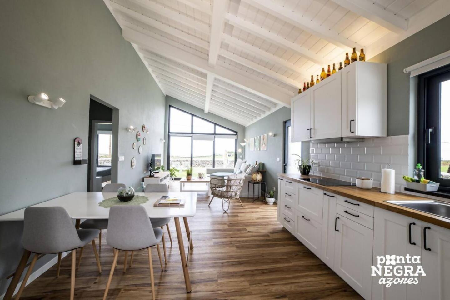 Beer House By Pontanegraazores Holiday home Altares