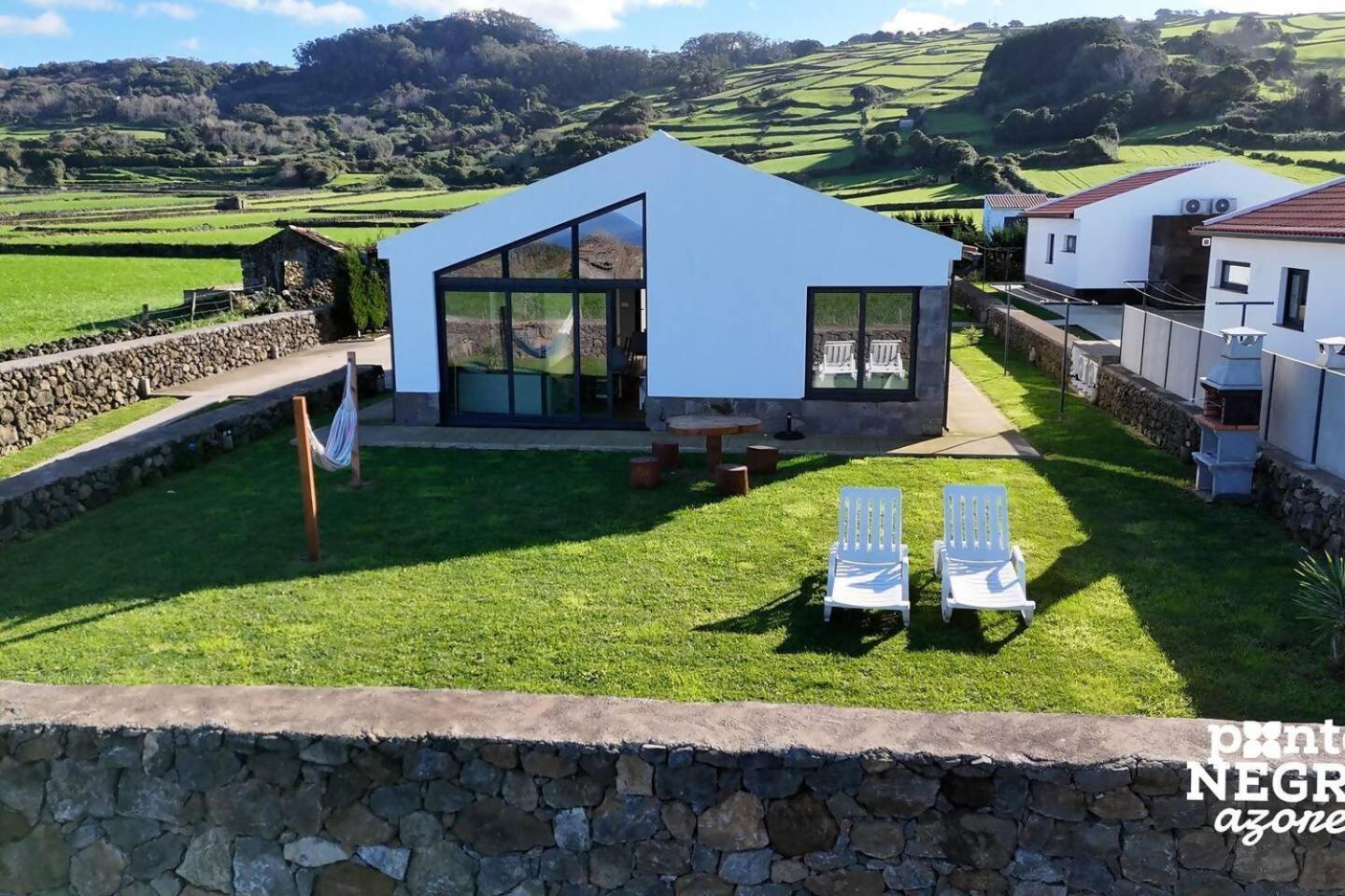 Beer House By Pontanegraazores *